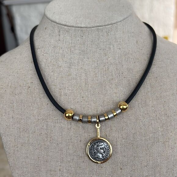 Roman Coin Necklace Reproduction Quinarius Tiberius Emperor Pure Gold Coated - Picture 1 of 6